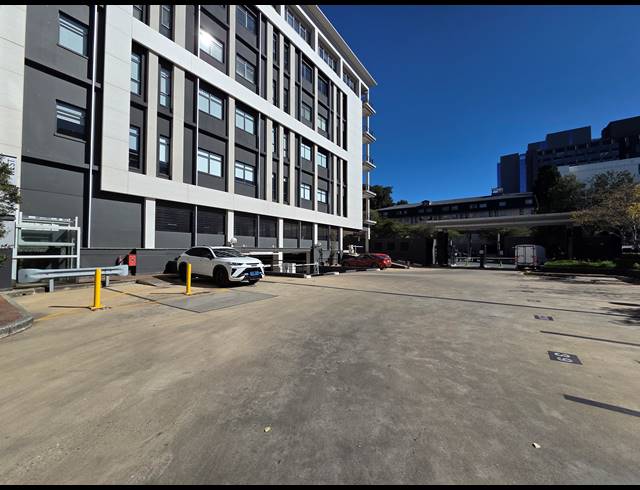 1,632M² OFFICE TO LET IN SANDTON CENTRAL